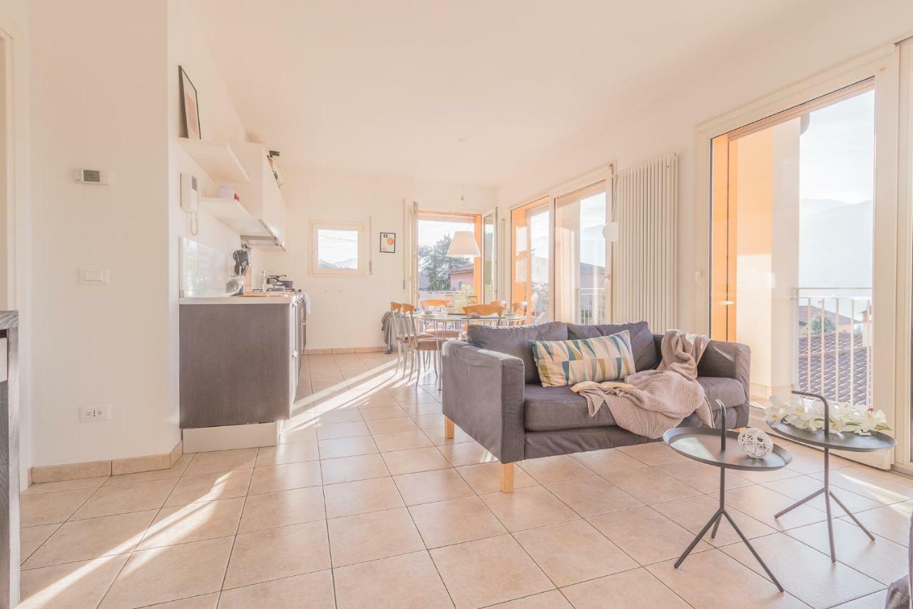 Ferienwohnung Casa Tre Sole Lierna Exterior foto